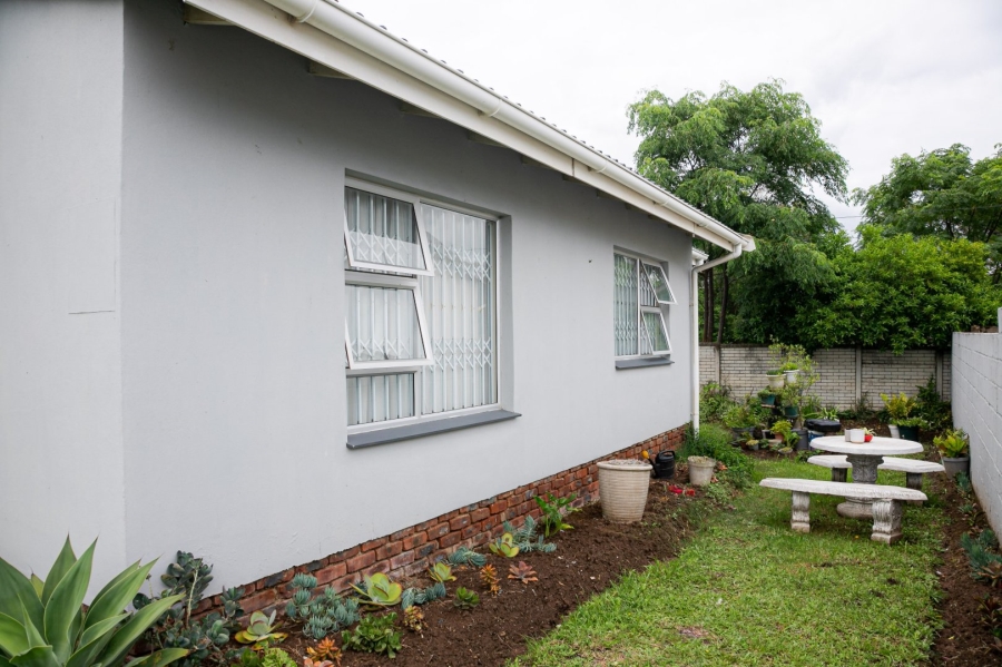2 Bedroom Property for Sale in Haven Hills Eastern Cape